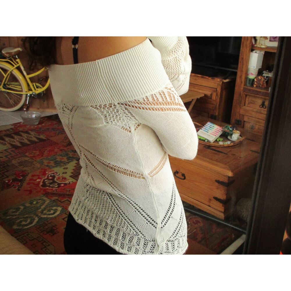 Cache White Sweater - Picture 2 of 13